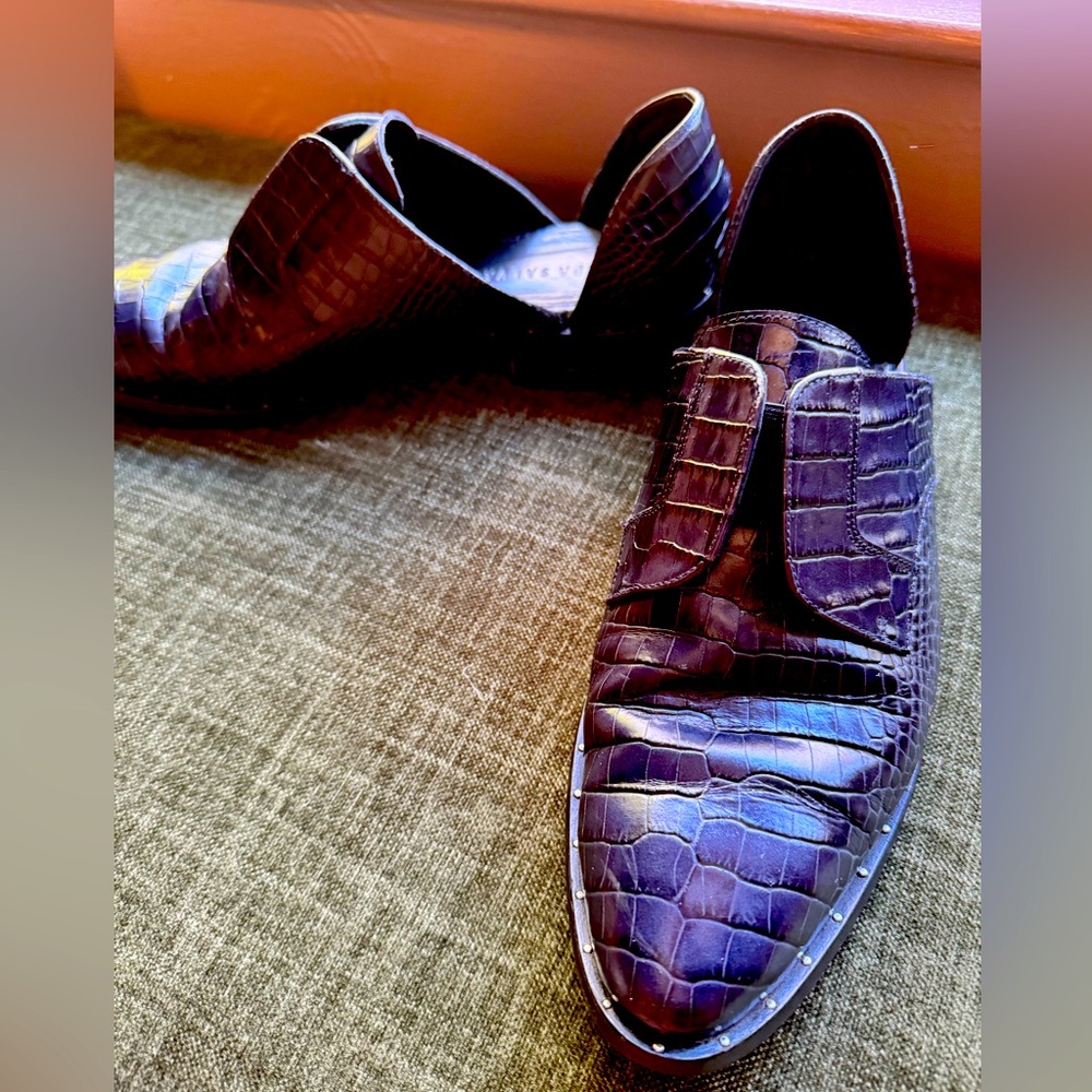 FREDA SALVADOR Blue Navy D'orsay Crocodile Loafers